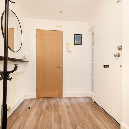 Joivy 3Br Flat In Haymarket With Free Parking EDI Exteriér fotografie