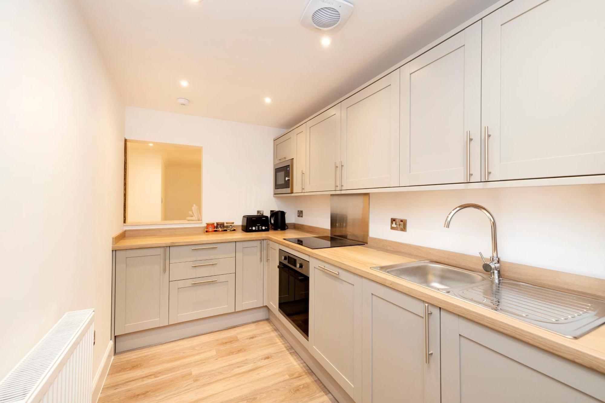 Joivy 3Br Flat In Haymarket With Free Parking EDI Exteriér fotografie