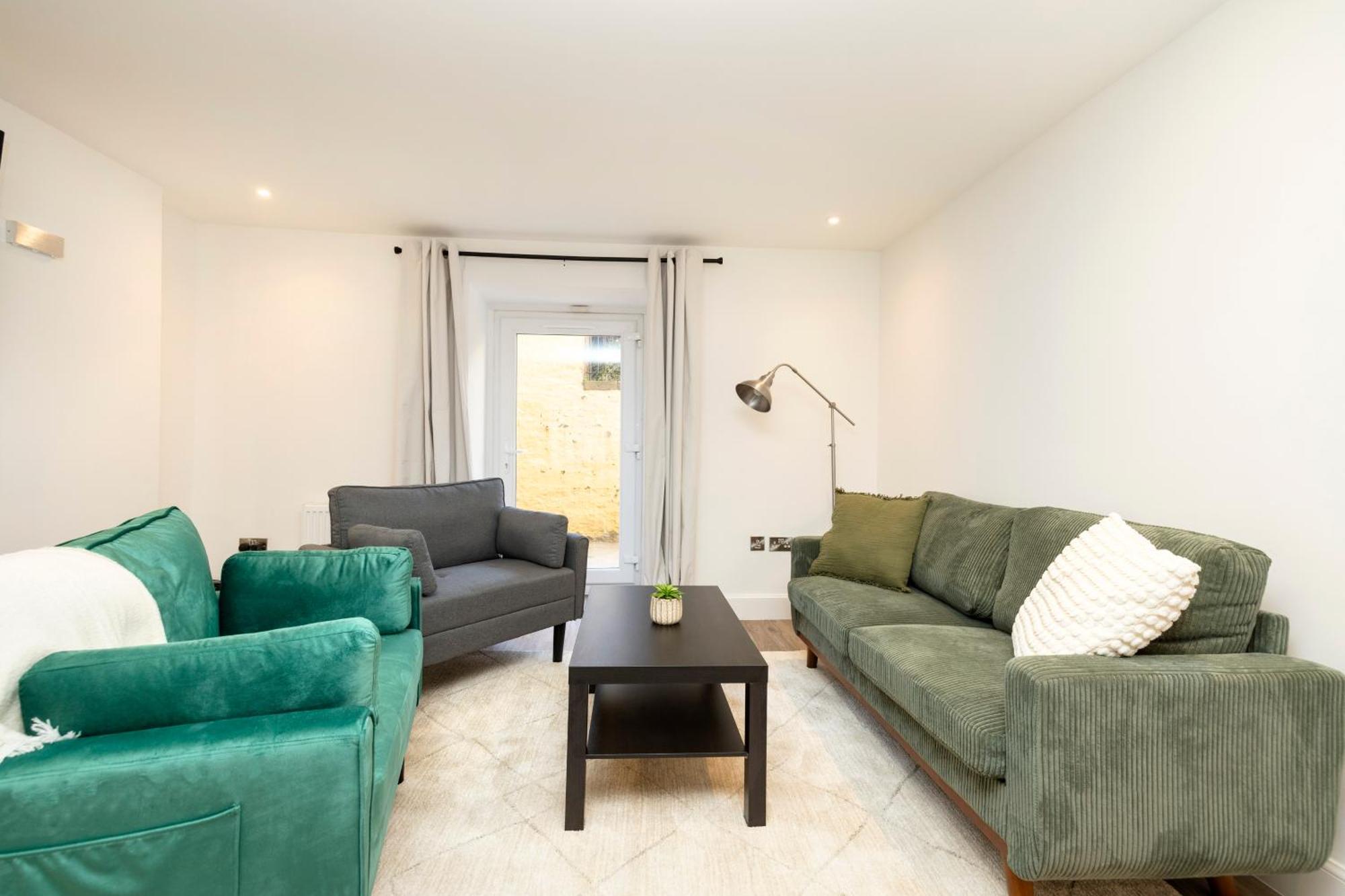 Joivy 3Br Flat In Haymarket With Free Parking EDI Exteriér fotografie
